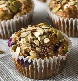 南瓜子和蓝莓松饼